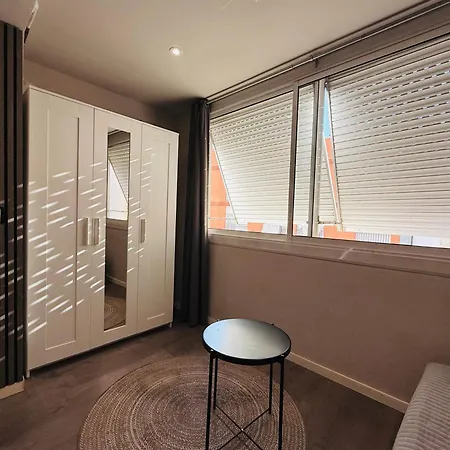 Camp Nou Nueva Casa Alloggio in famiglia *